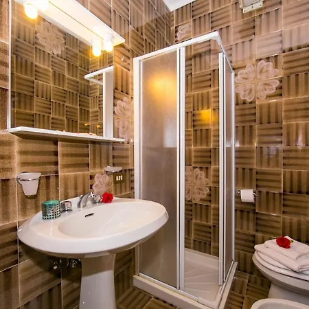 Sleeps 6 Brienno