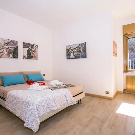 Sleeps 6 *