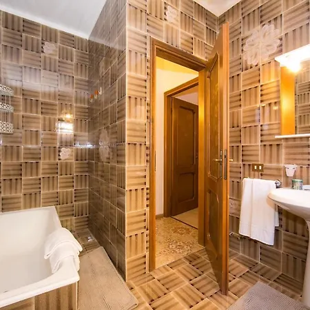 Sleeps 6 Brienno